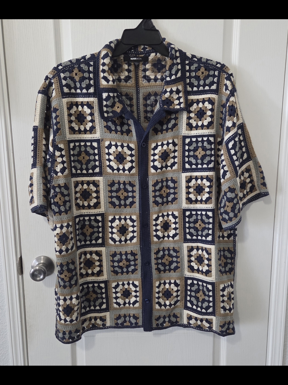 Fashion Nova Navy & Beige Crochet-Style Button Front Shirt Ptp 25'